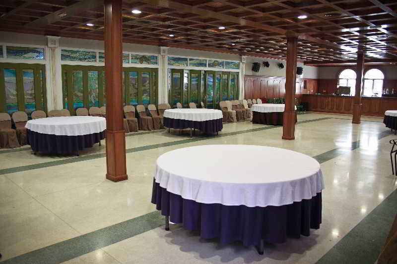 Plaza Manjón Villanueva Del Arzobispo
