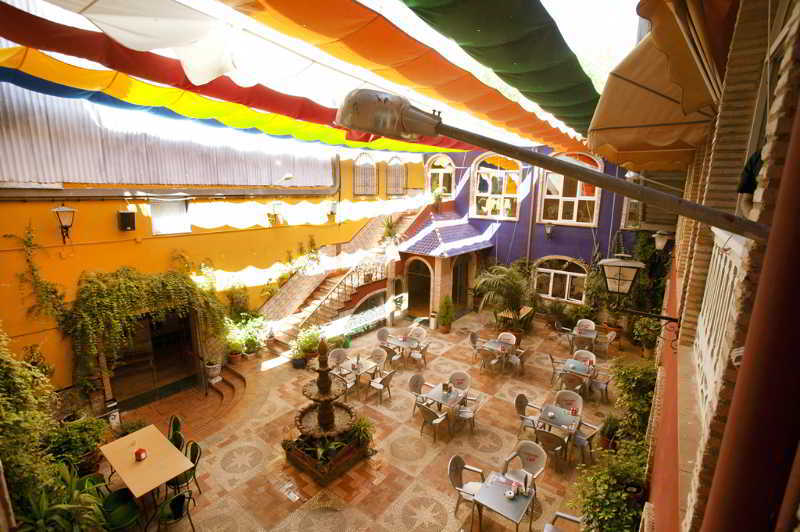 Plaza Manjon Villanueva Del Arzobispo